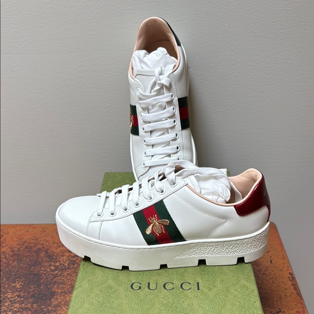 Gucci White Sneakers with Red and Green Stripes